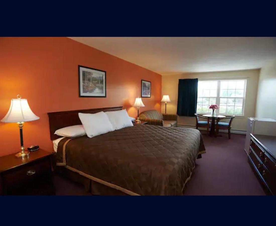 Coos Motor Inn Lancaster Eksteriør bilde